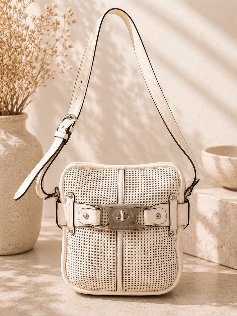 B. Makowsky Cream Leather Crossbody Shoulder Bag Boho